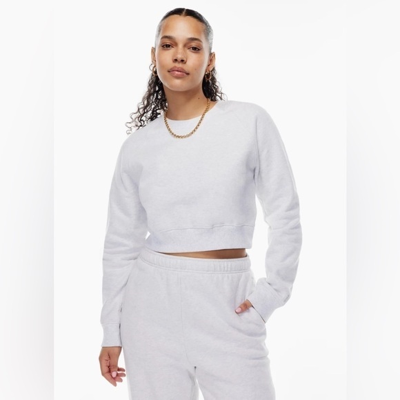 TNA
COZY Fleece Perfect Raglan Sweatshirt size Small - Picture 2 of 9